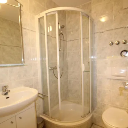Hedo Apartment *